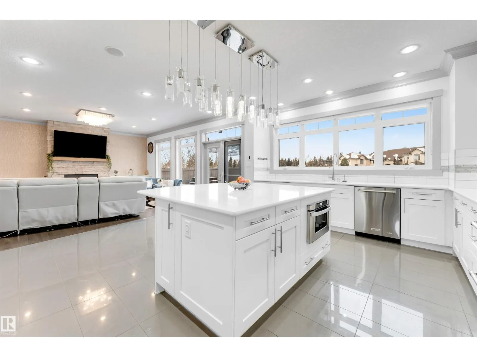 656 180 ST SW SW