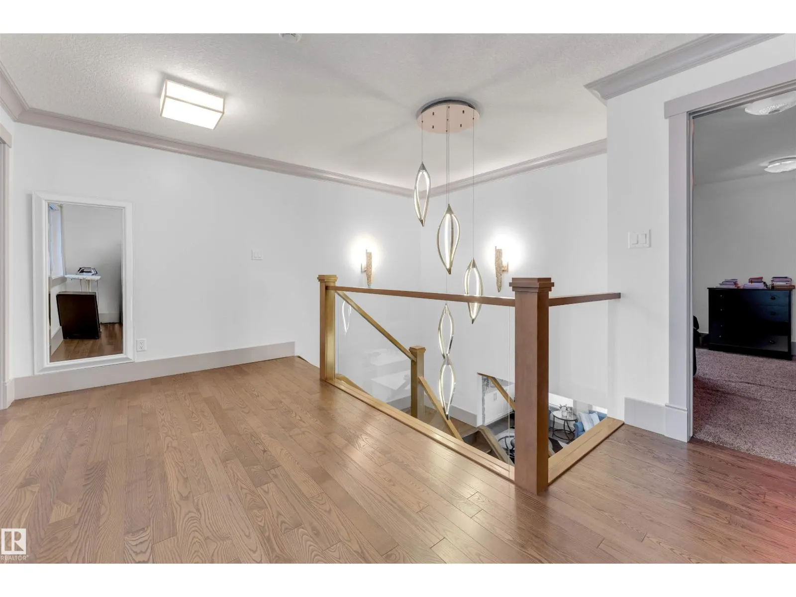 656 180 ST SW SW
