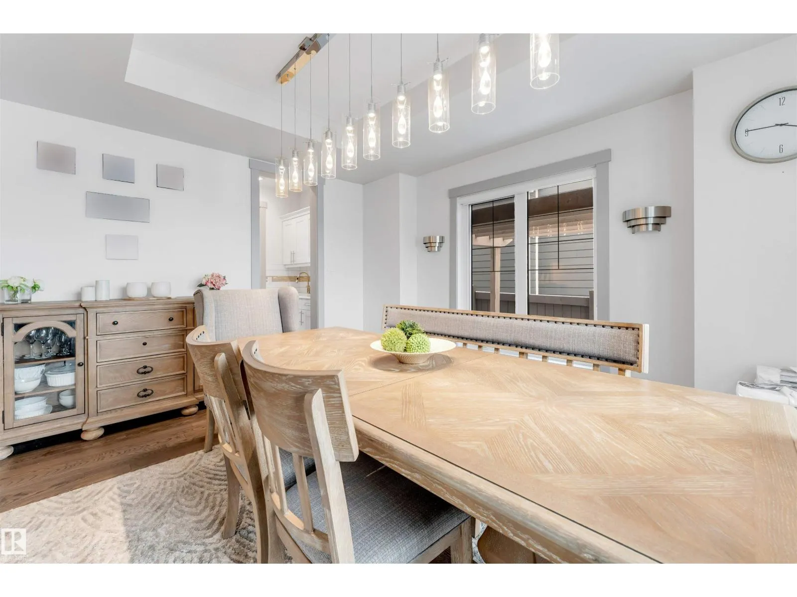 656 180 ST SW SW