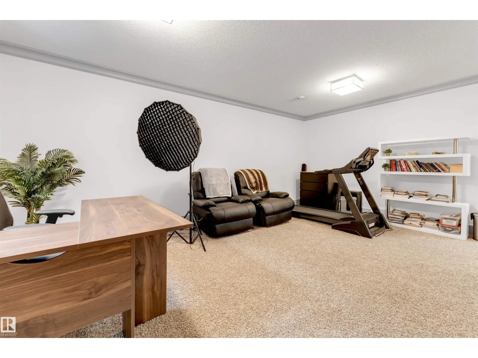656 180 ST SW SW