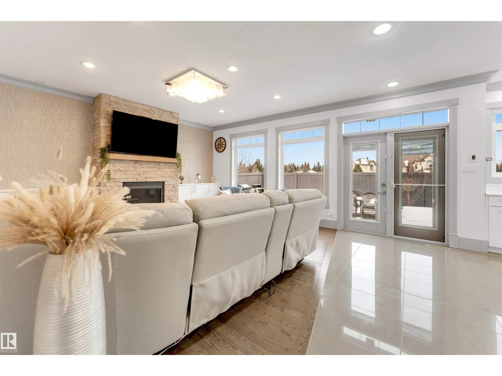 656 180 ST SW SW