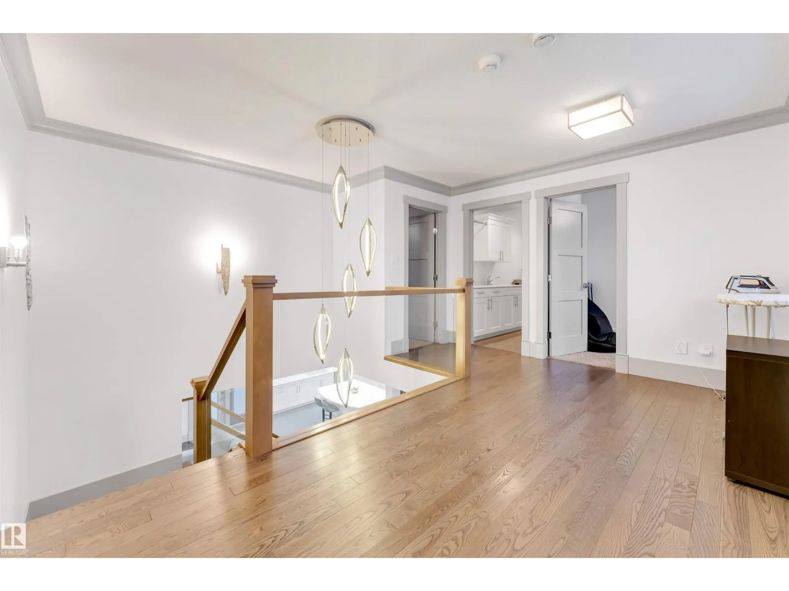 656 180 ST SW SW