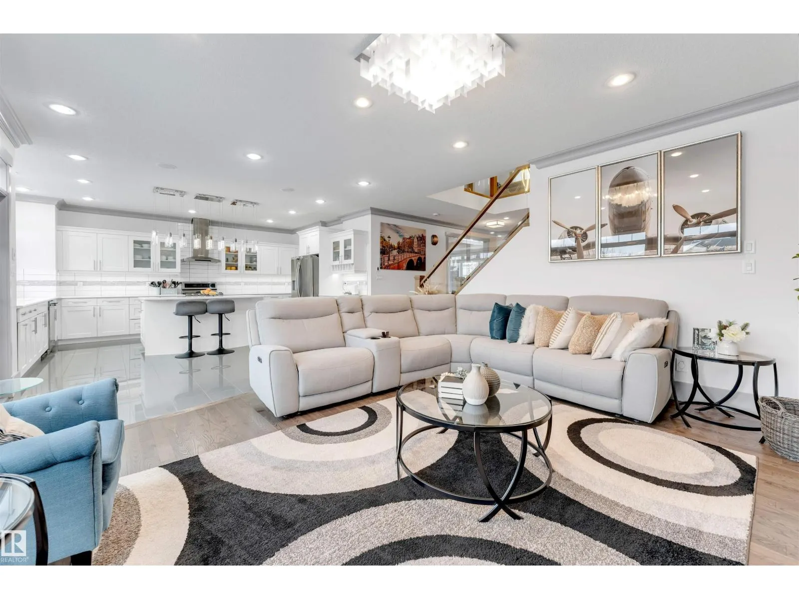 656 180 ST SW SW