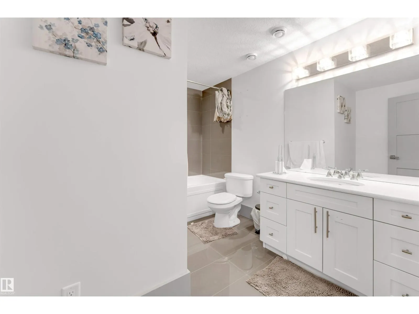656 180 ST SW SW