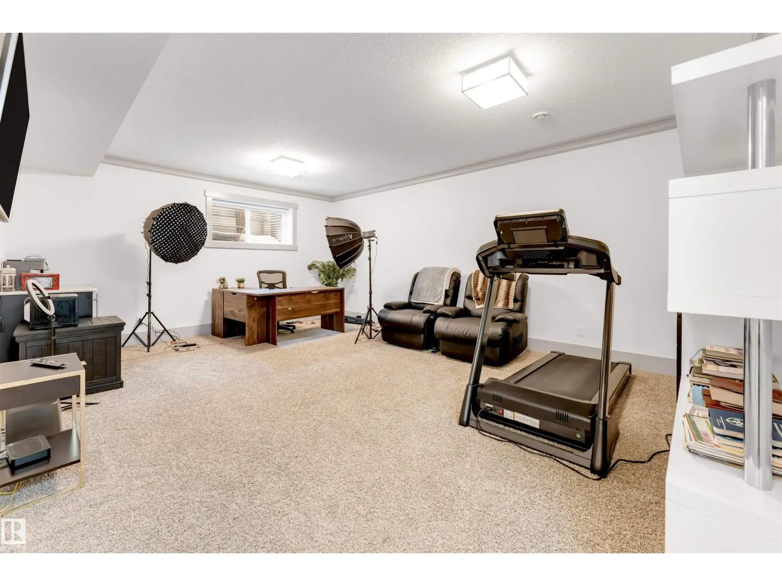 656 180 ST SW SW