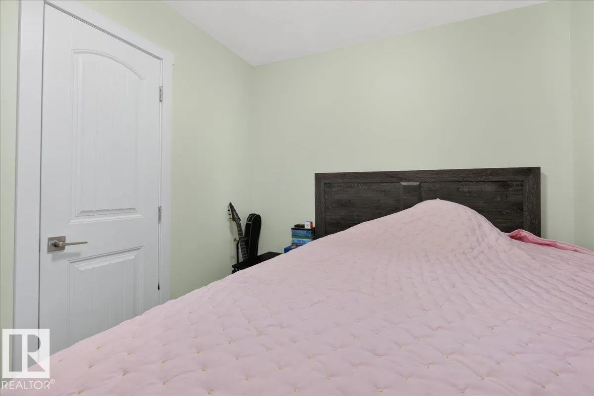 #1 11616 82 ST NW