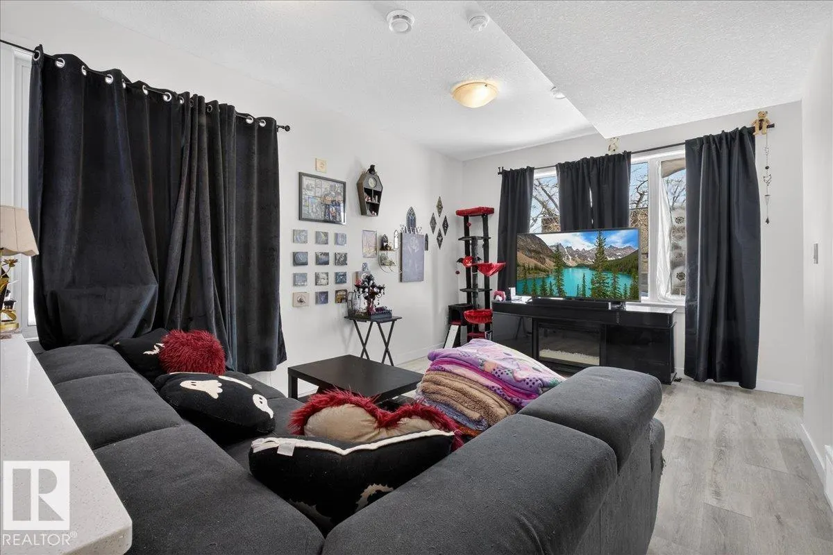 #1 11616 82 ST NW