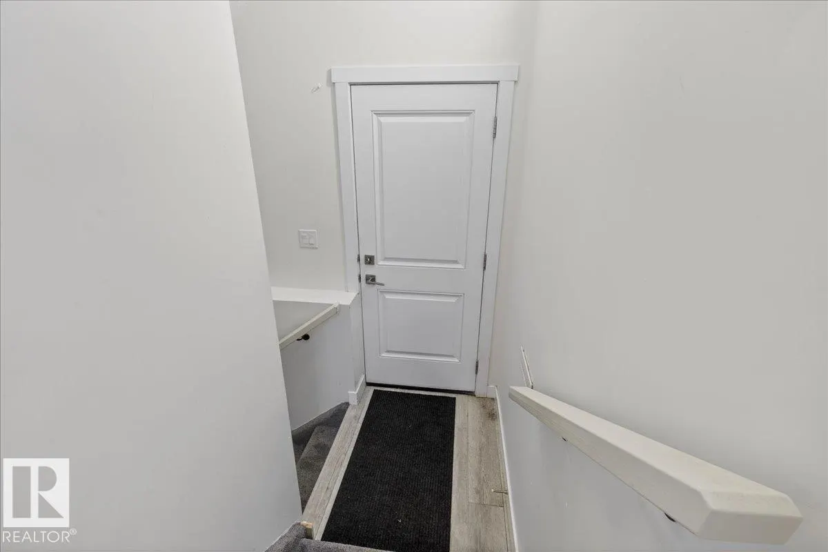 #1 11616 82 ST NW