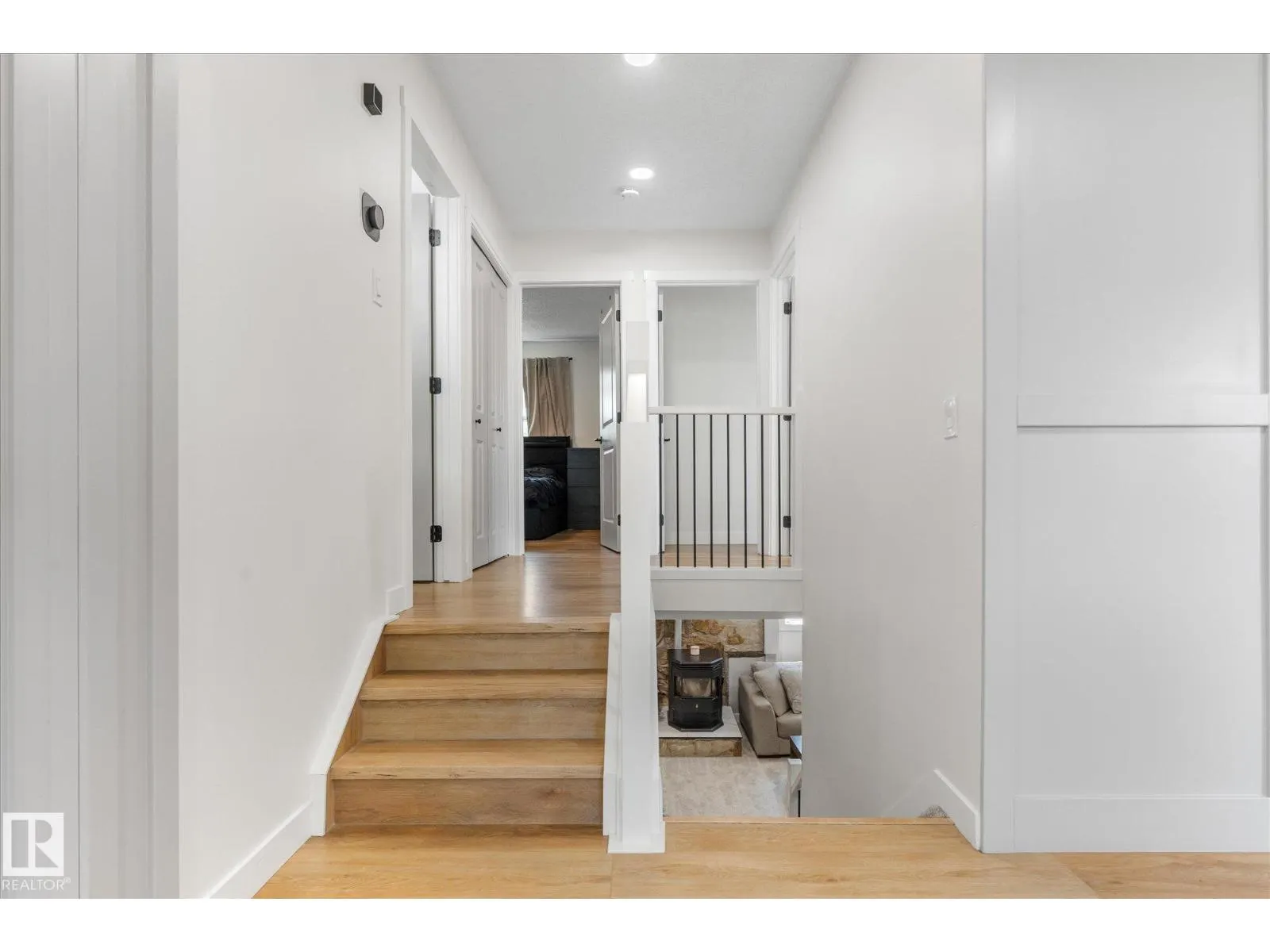 4009 37 AV NW