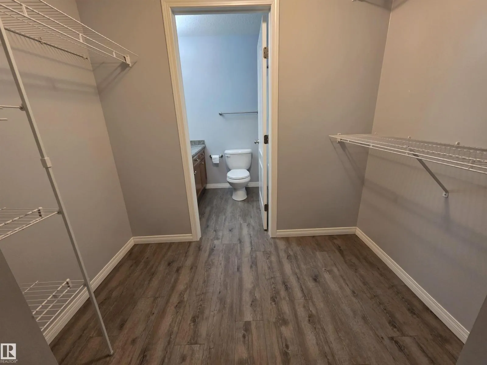 #106 4903 47 AV