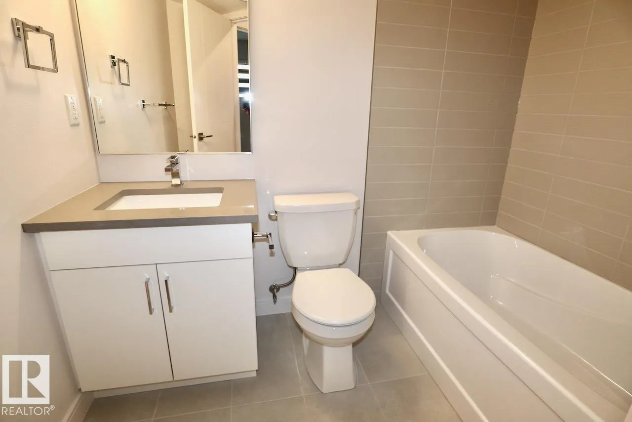 10820 86 AV NW NW
