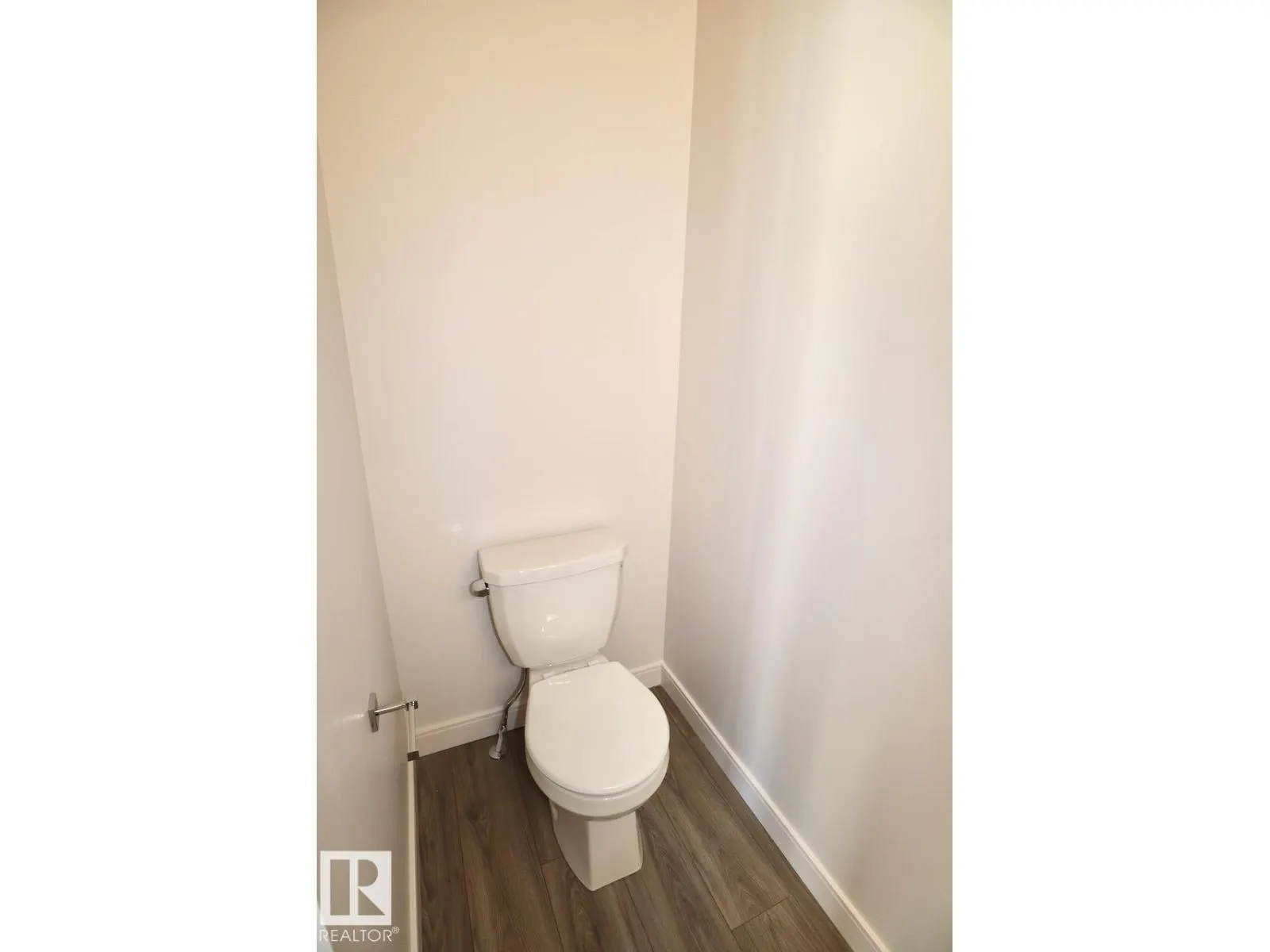 10820 86 AV NW NW