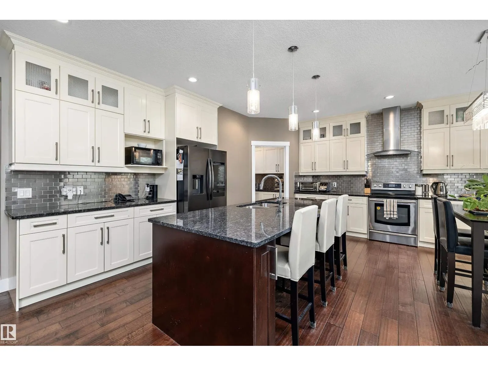 967 175 ST SW