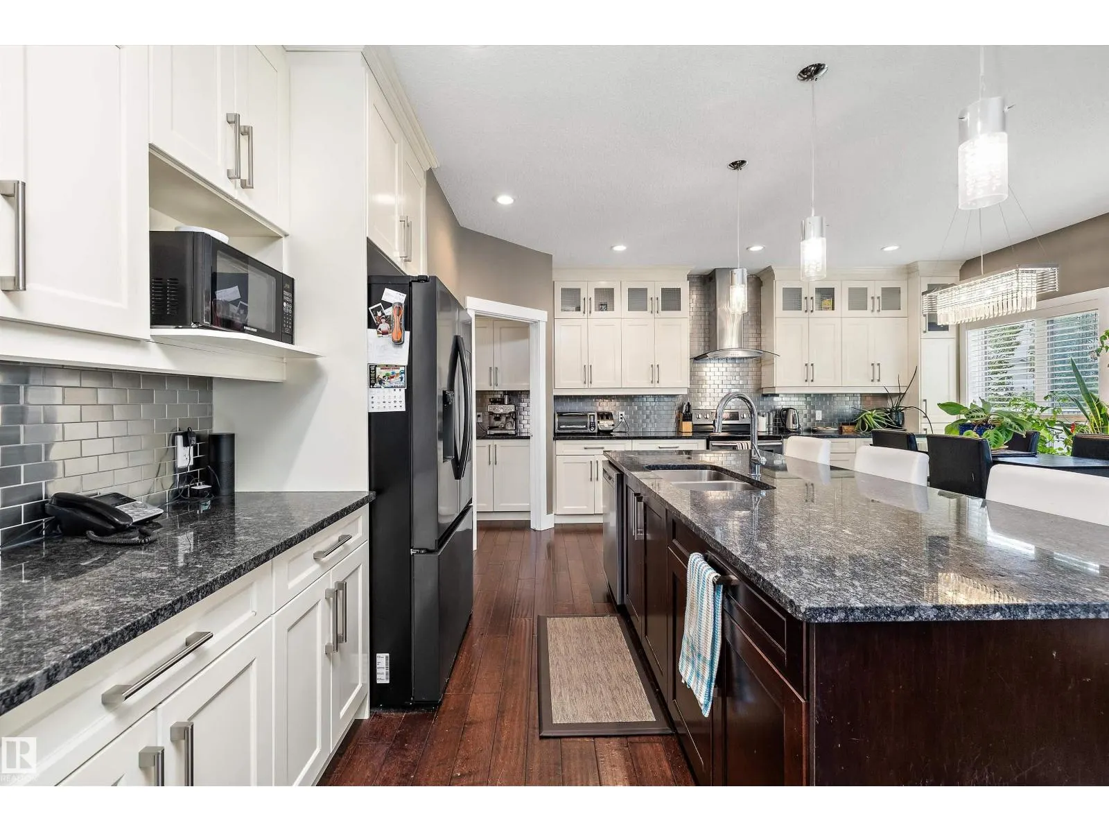 967 175 ST SW