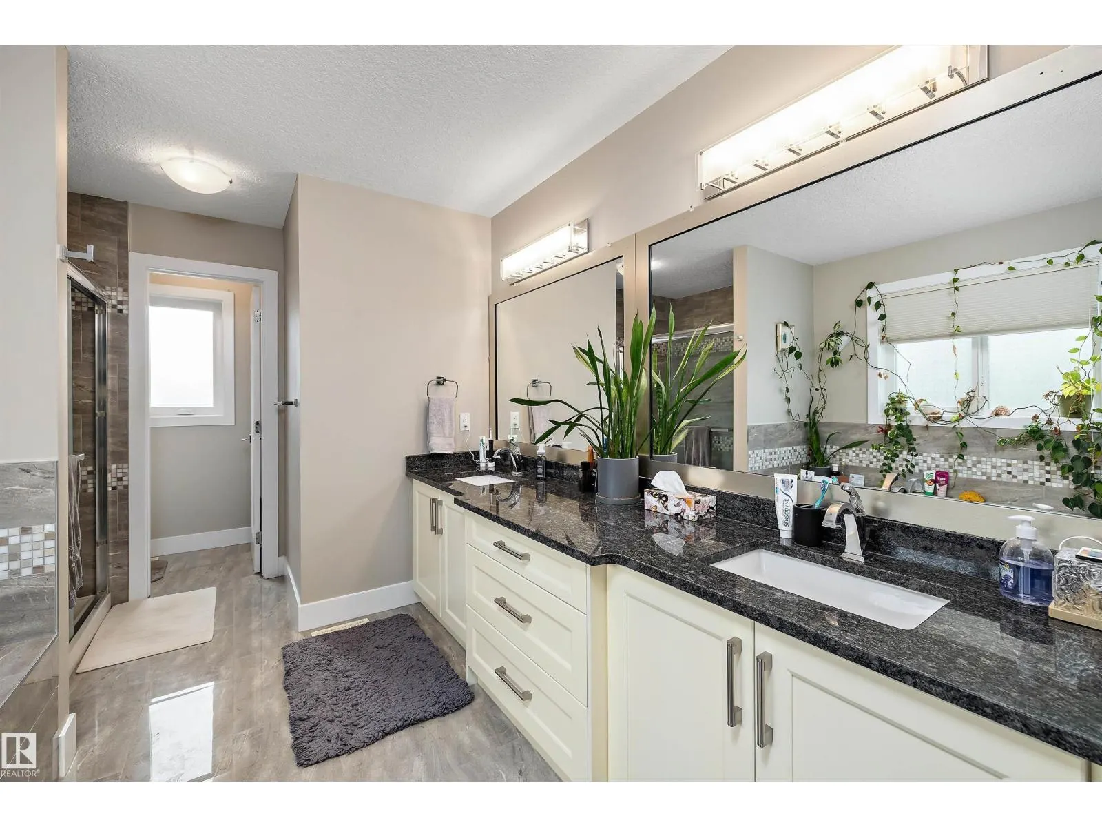 967 175 ST SW