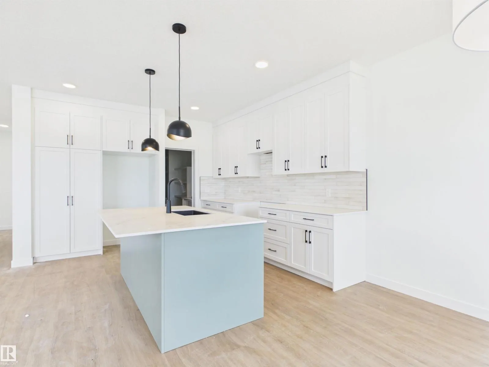 1744 WESTERRA WD