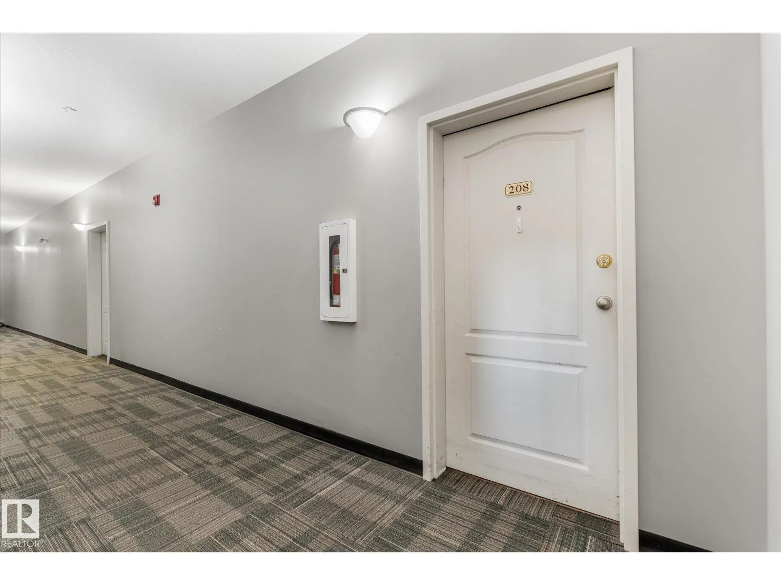 #208 4903 47 AV