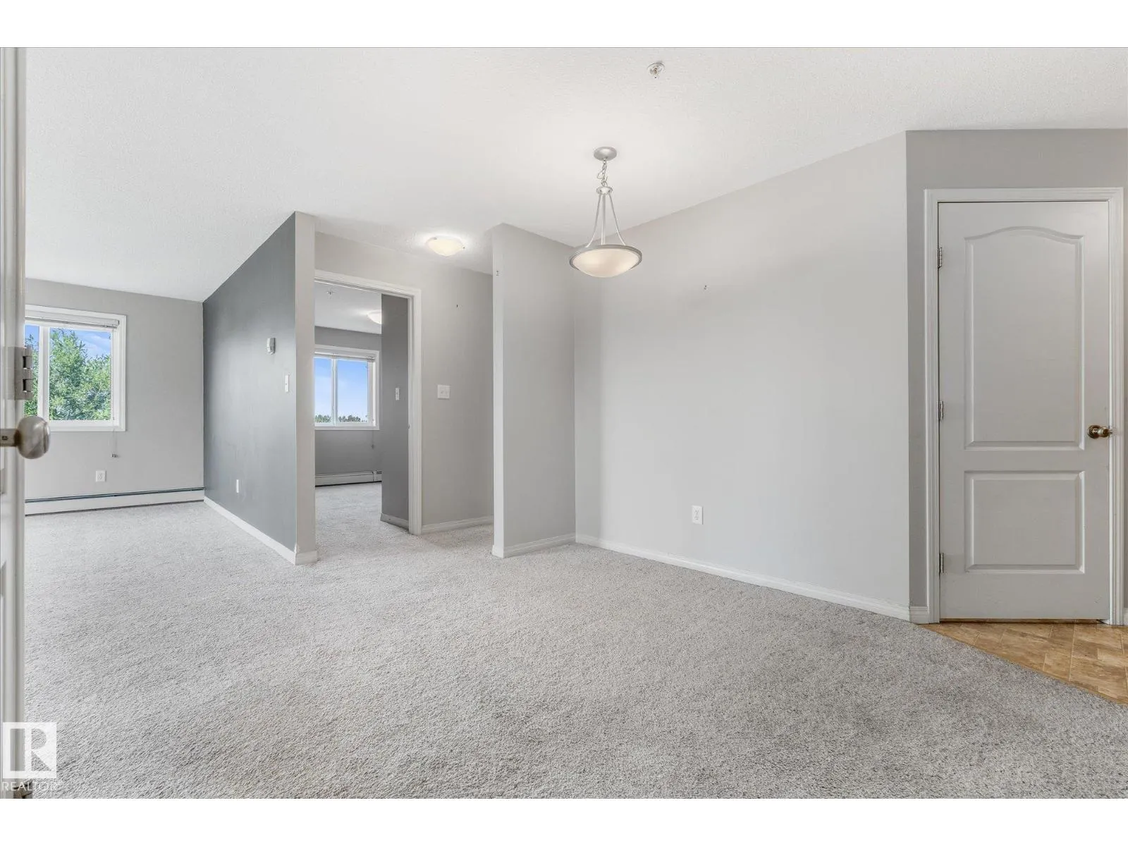 #208 4903 47 AV