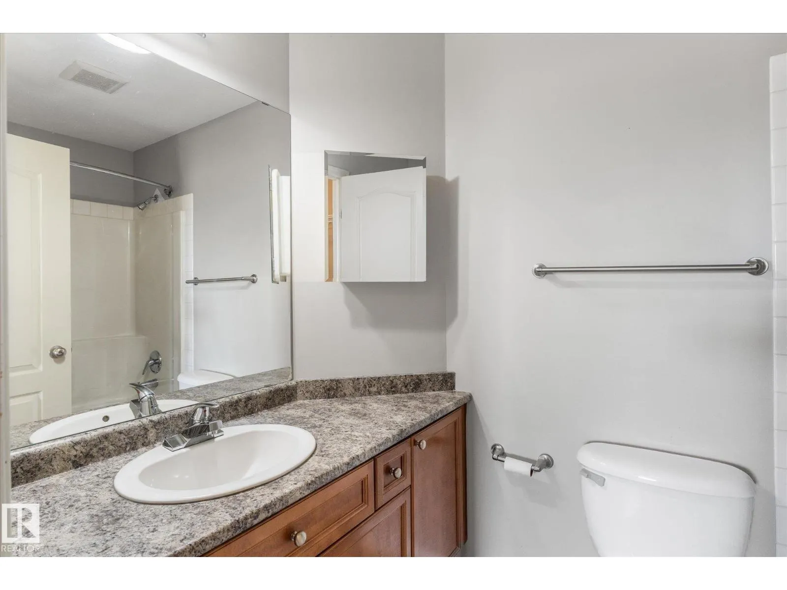 #208 4903 47 AV