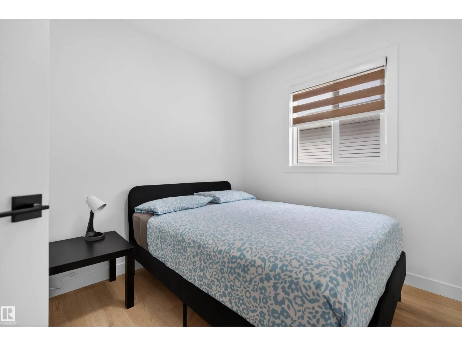 10915 159 ST NW