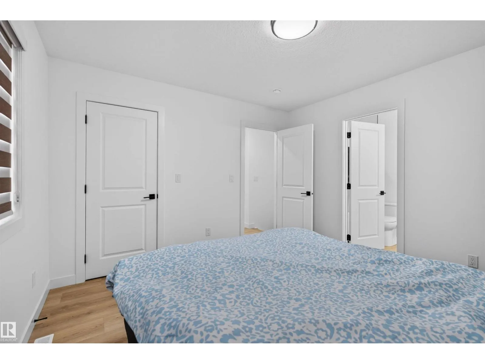 10915 159 ST NW