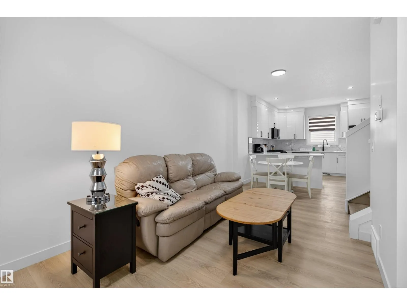 10915 159 ST NW