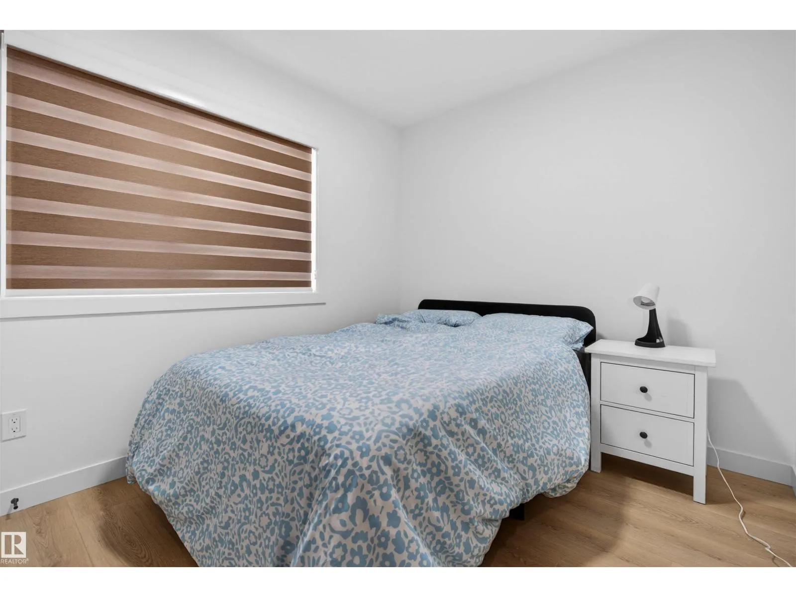 10915 159 ST NW