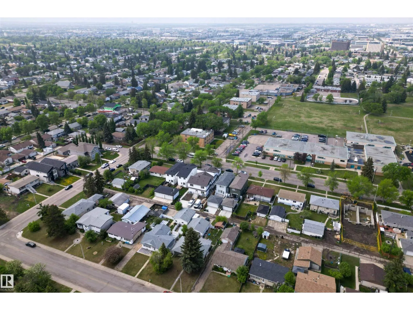 10915 159 ST NW