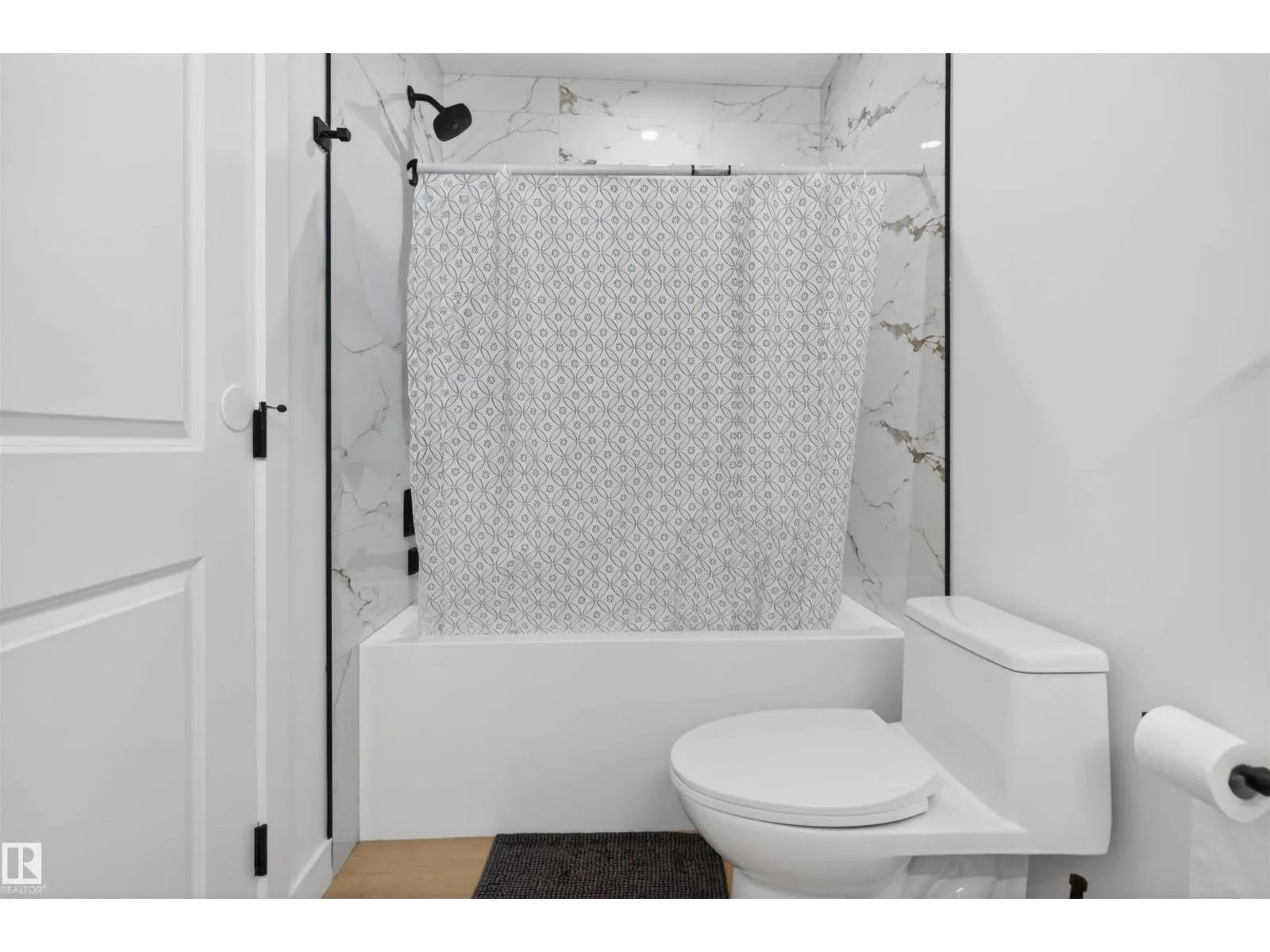 10915 159 ST NW