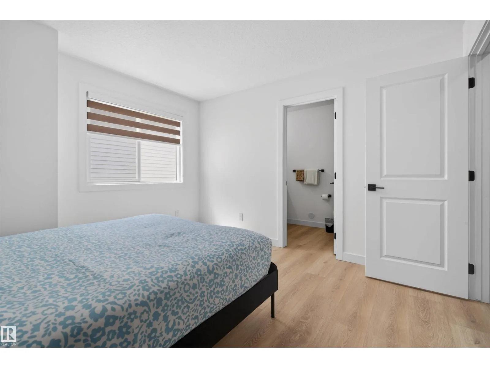 10915 159 ST NW