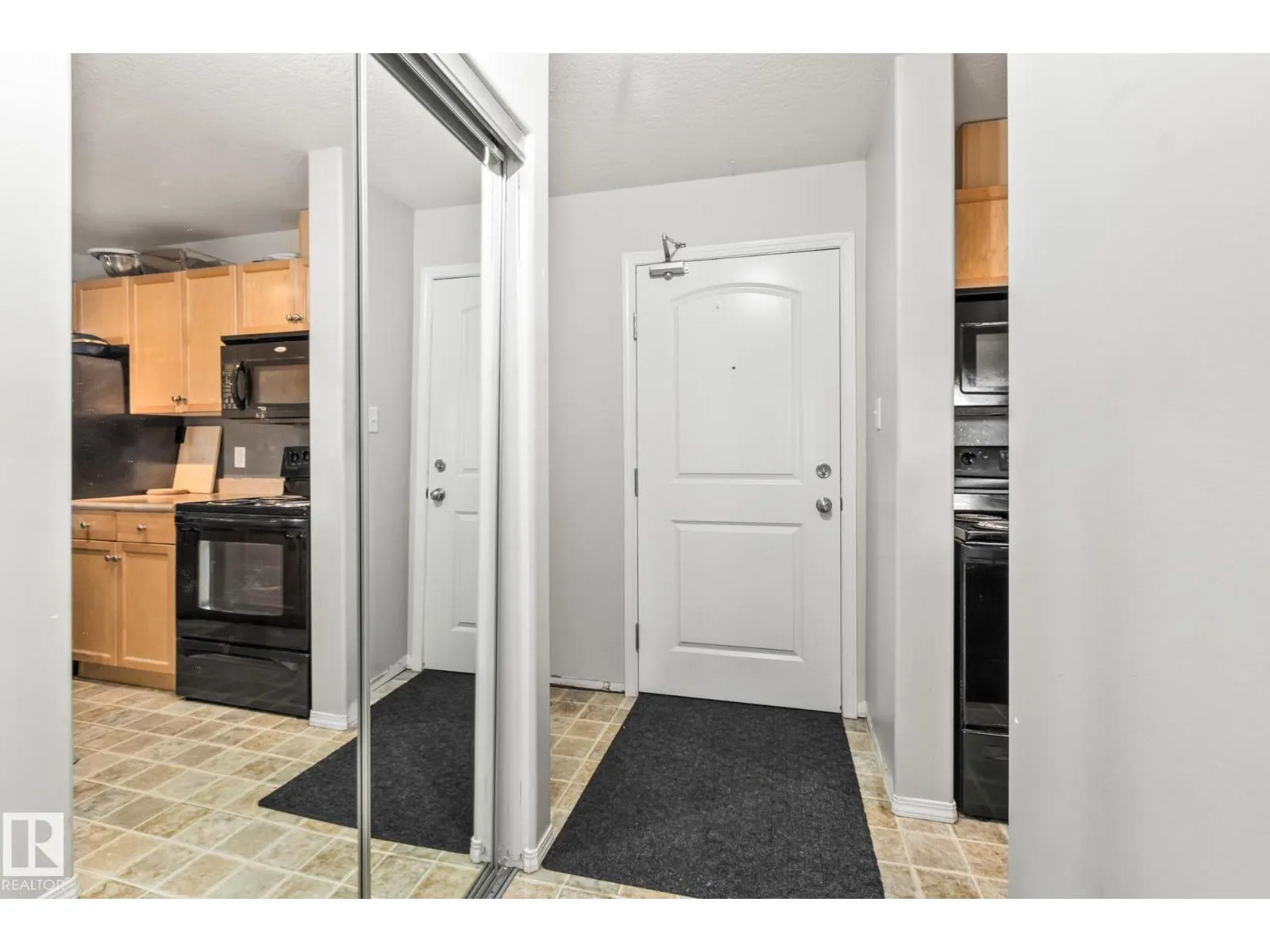 #132 50 Woodsmere Close