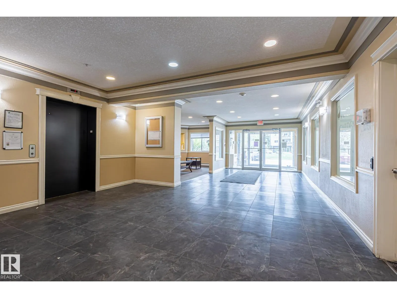 #132 50 Woodsmere Close