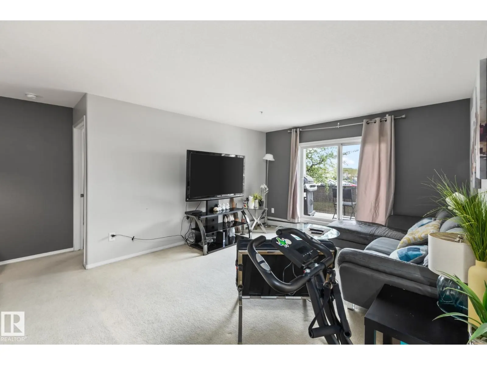 #132 50 Woodsmere Close