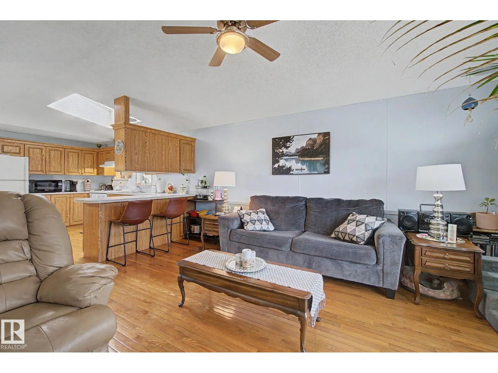 #179 3400 48 ST