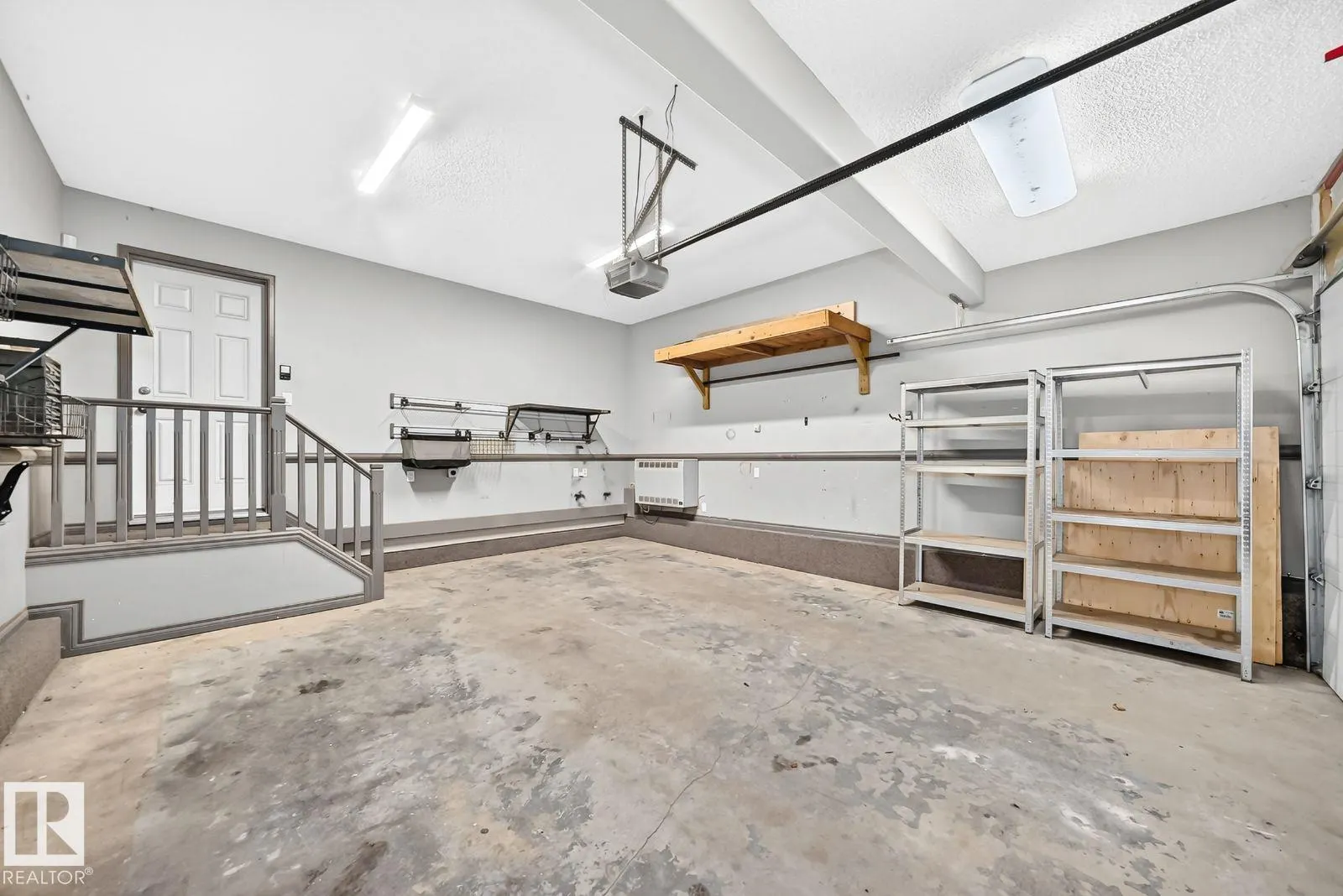217 SILVERSTONE CR