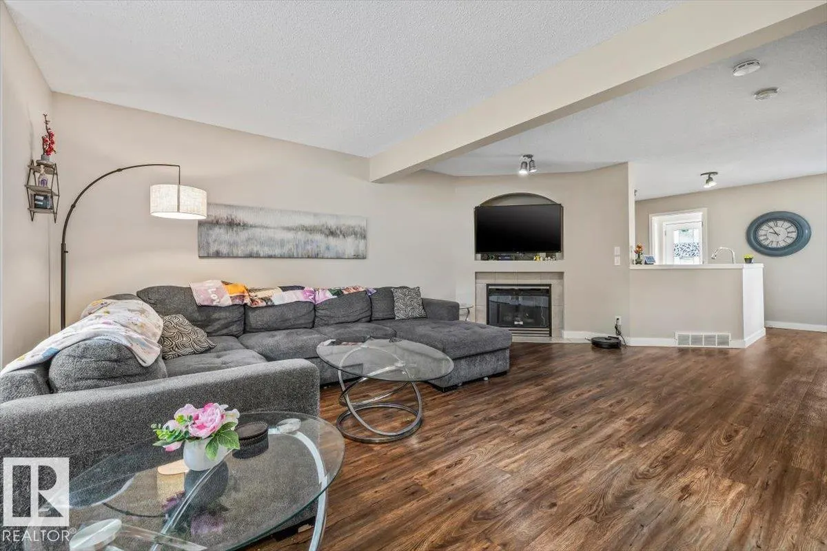 4744 TERWILLEGAR CM NW
