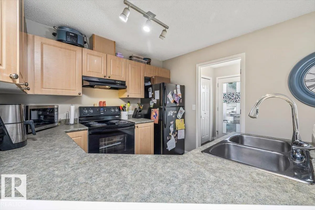 4744 TERWILLEGAR CM NW