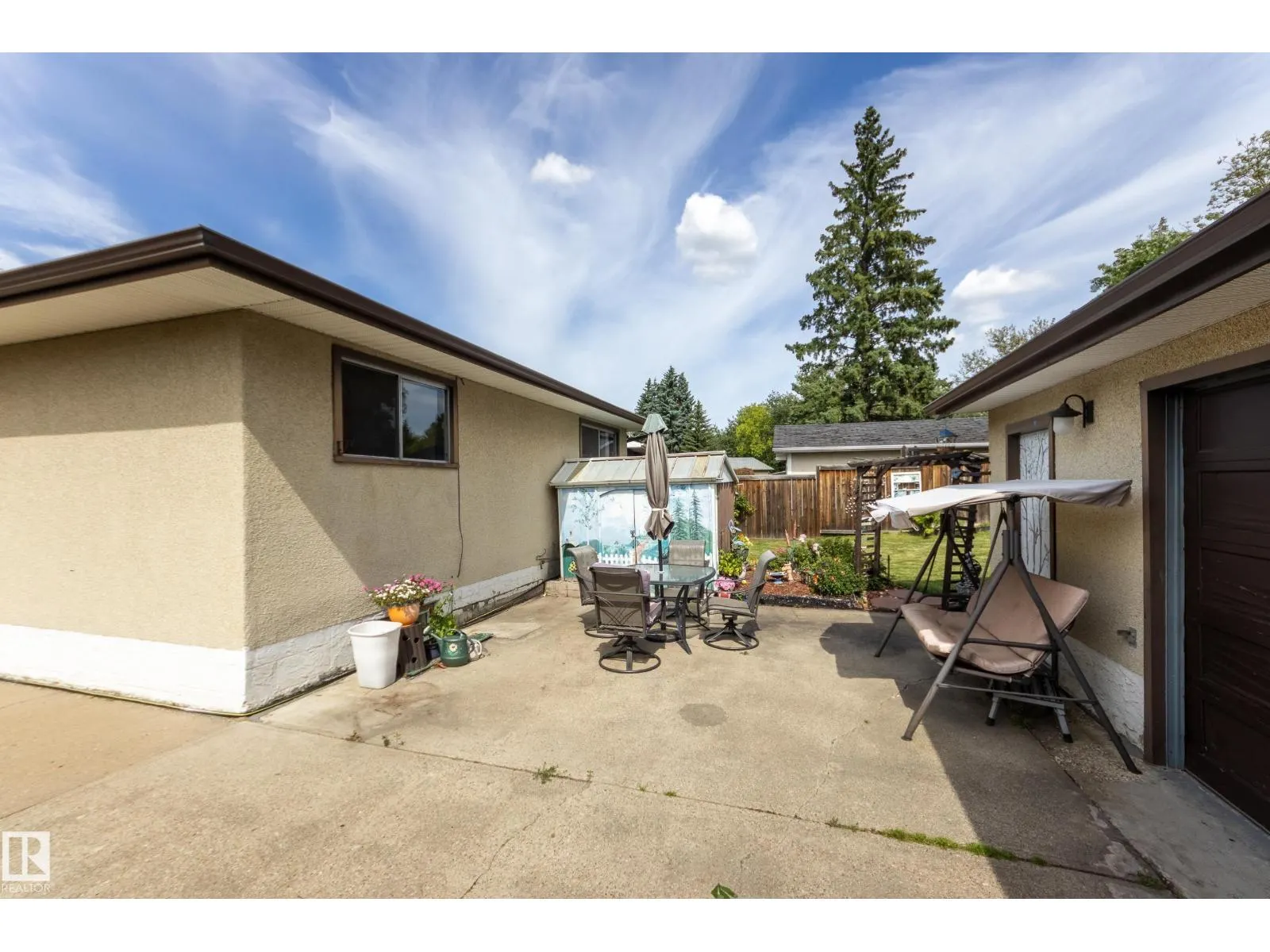 7 STRATHCONA PL