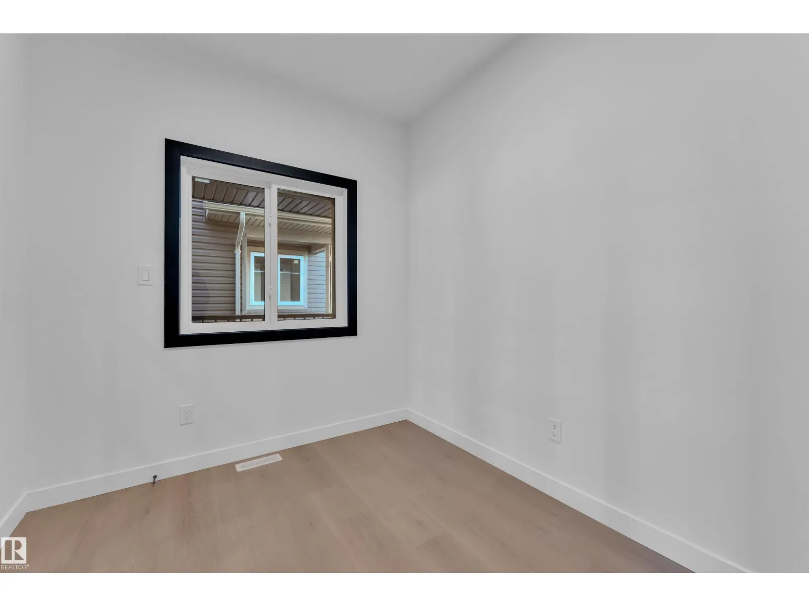 5 Grayson GR