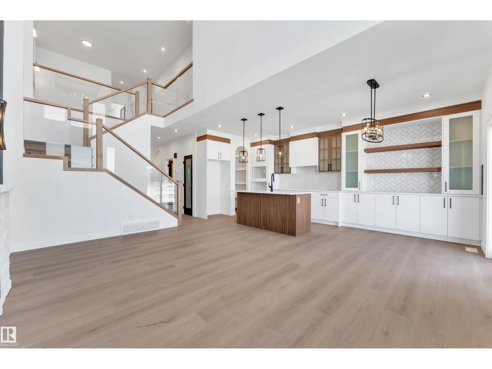 5 Grayson GR