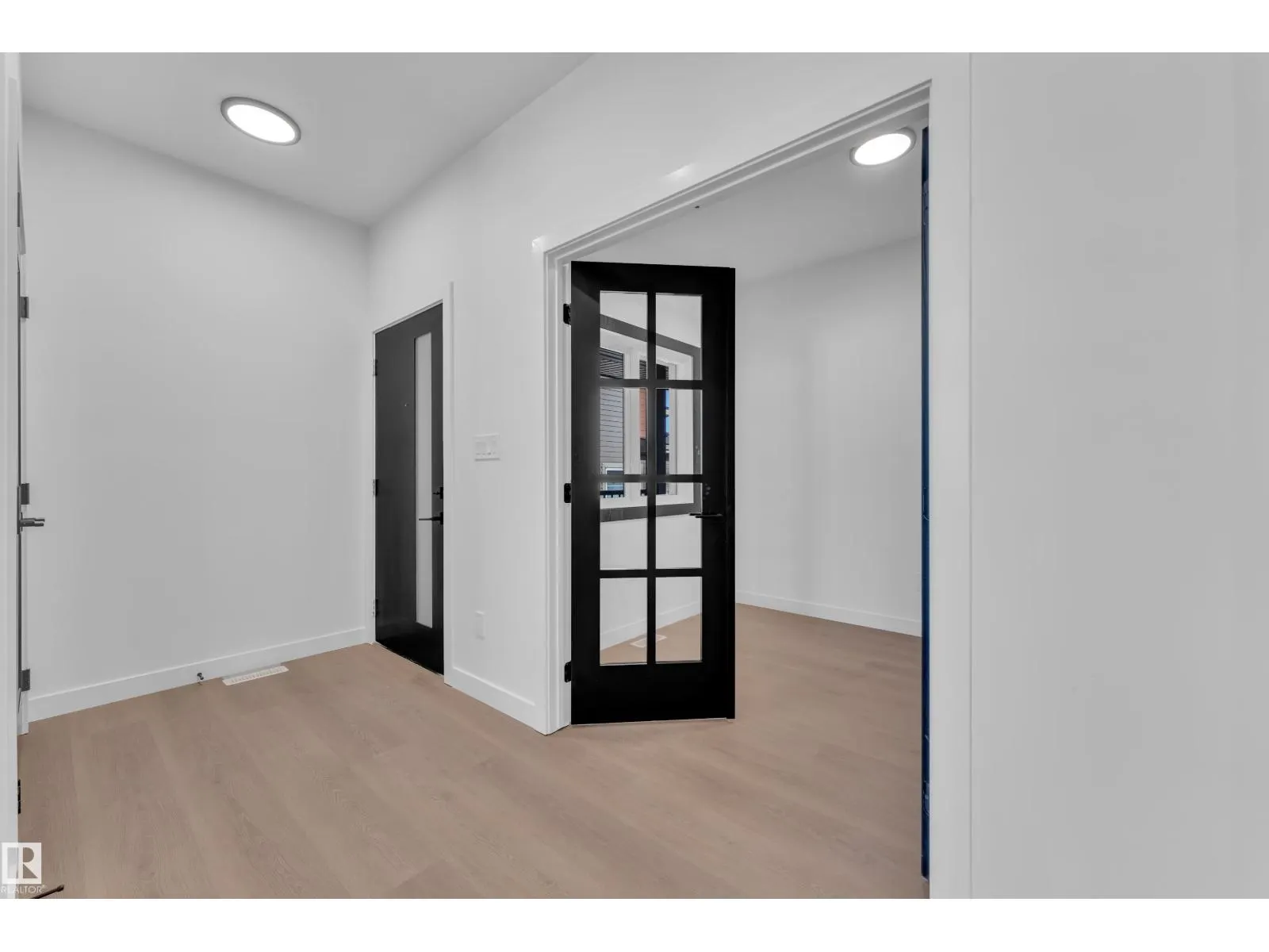 5 Grayson GR