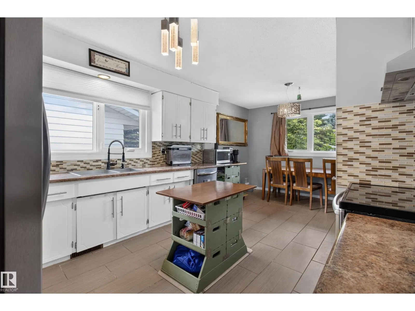 5 WILSON CR