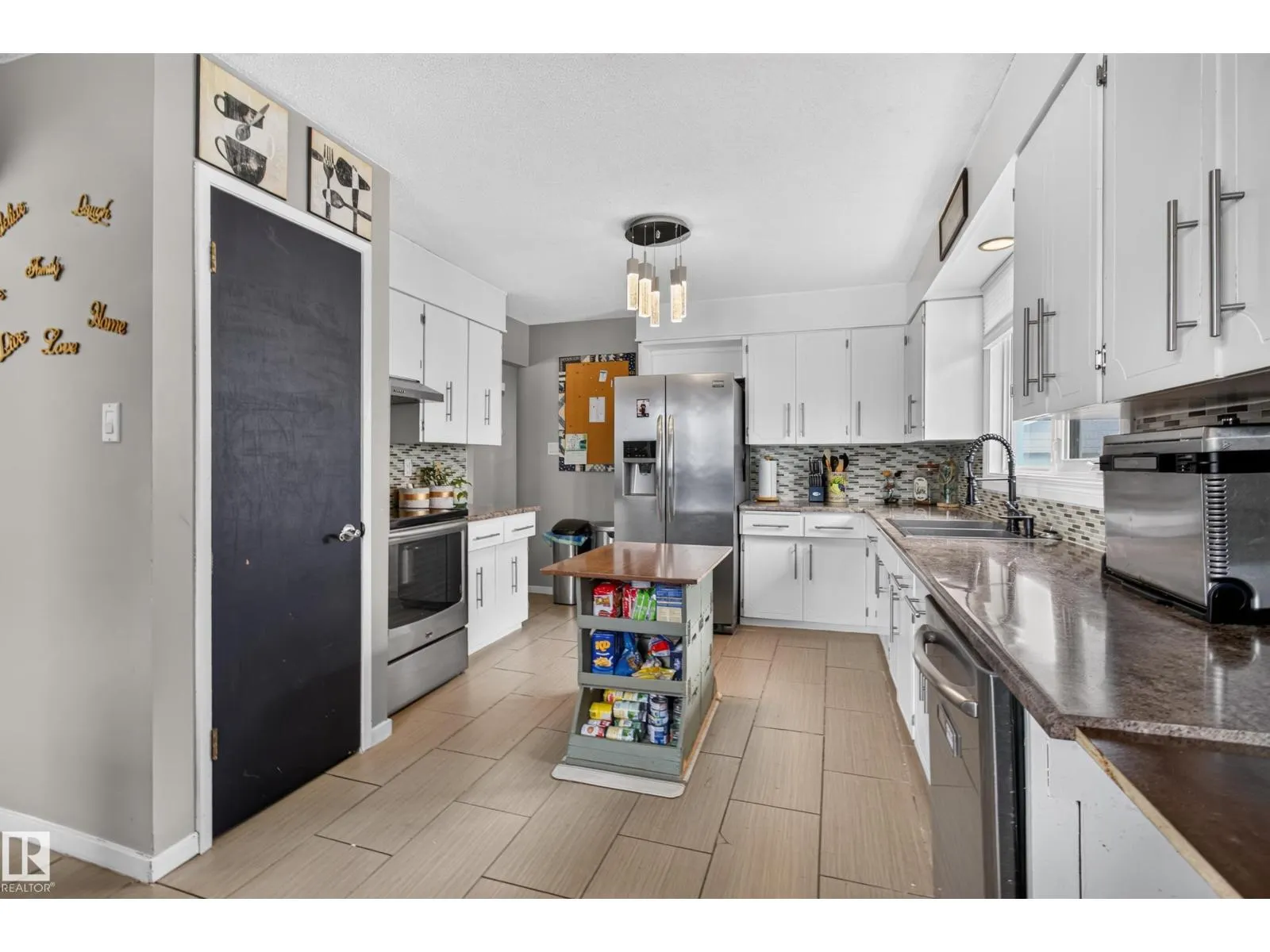 5 WILSON CR