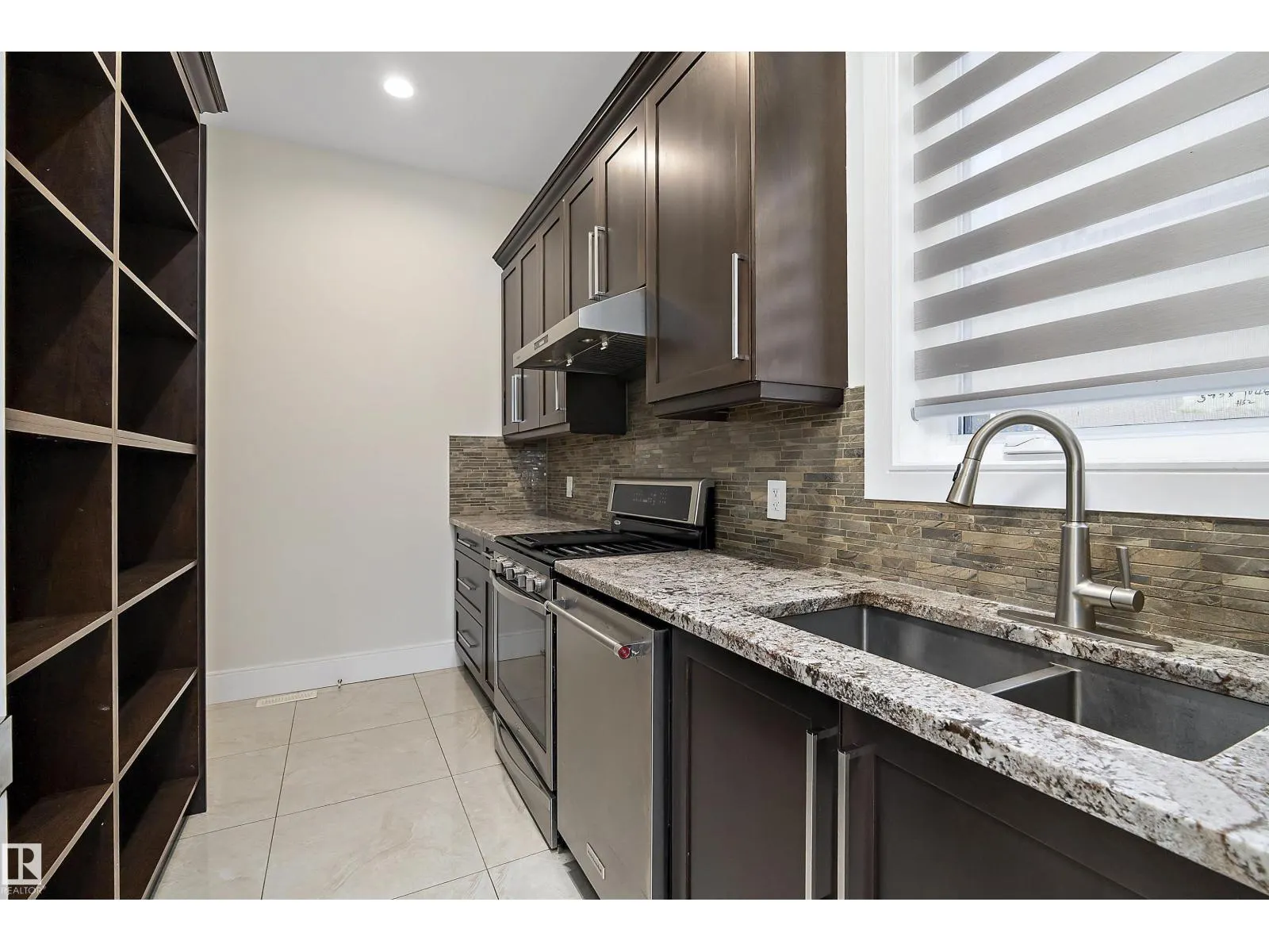 3644 WESTCLIFF WY SW