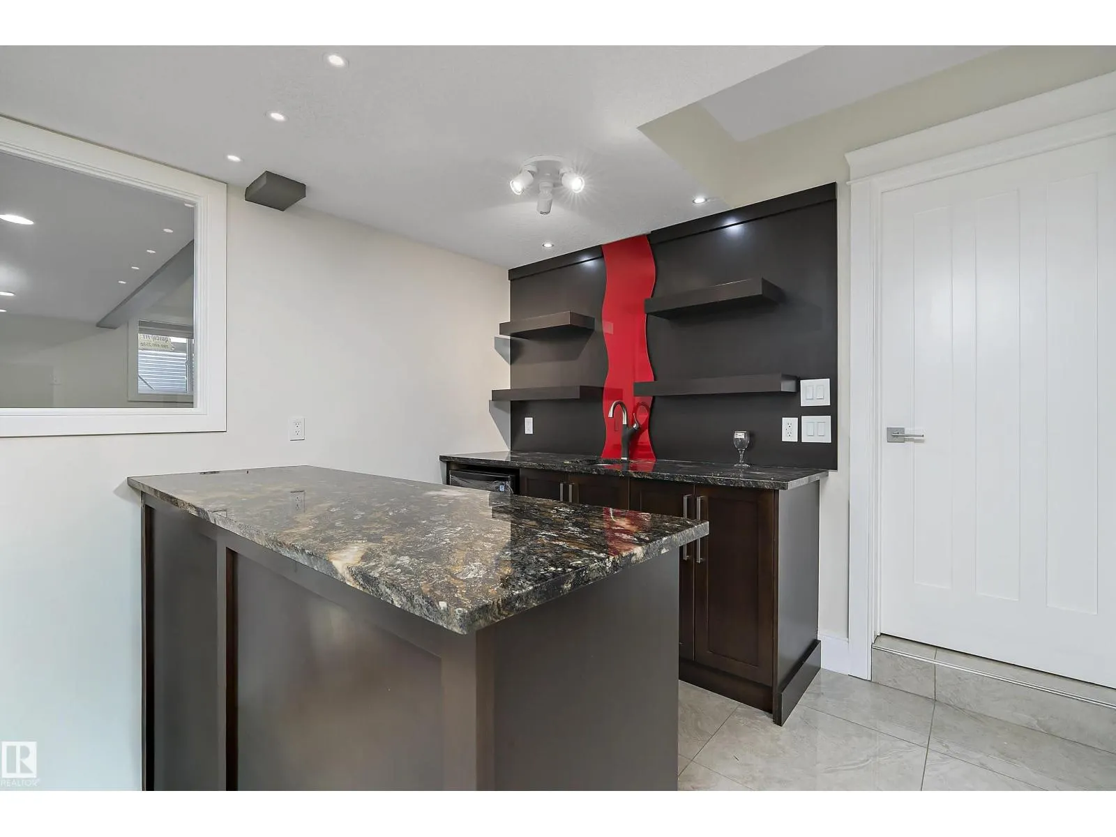 3644 WESTCLIFF WY SW