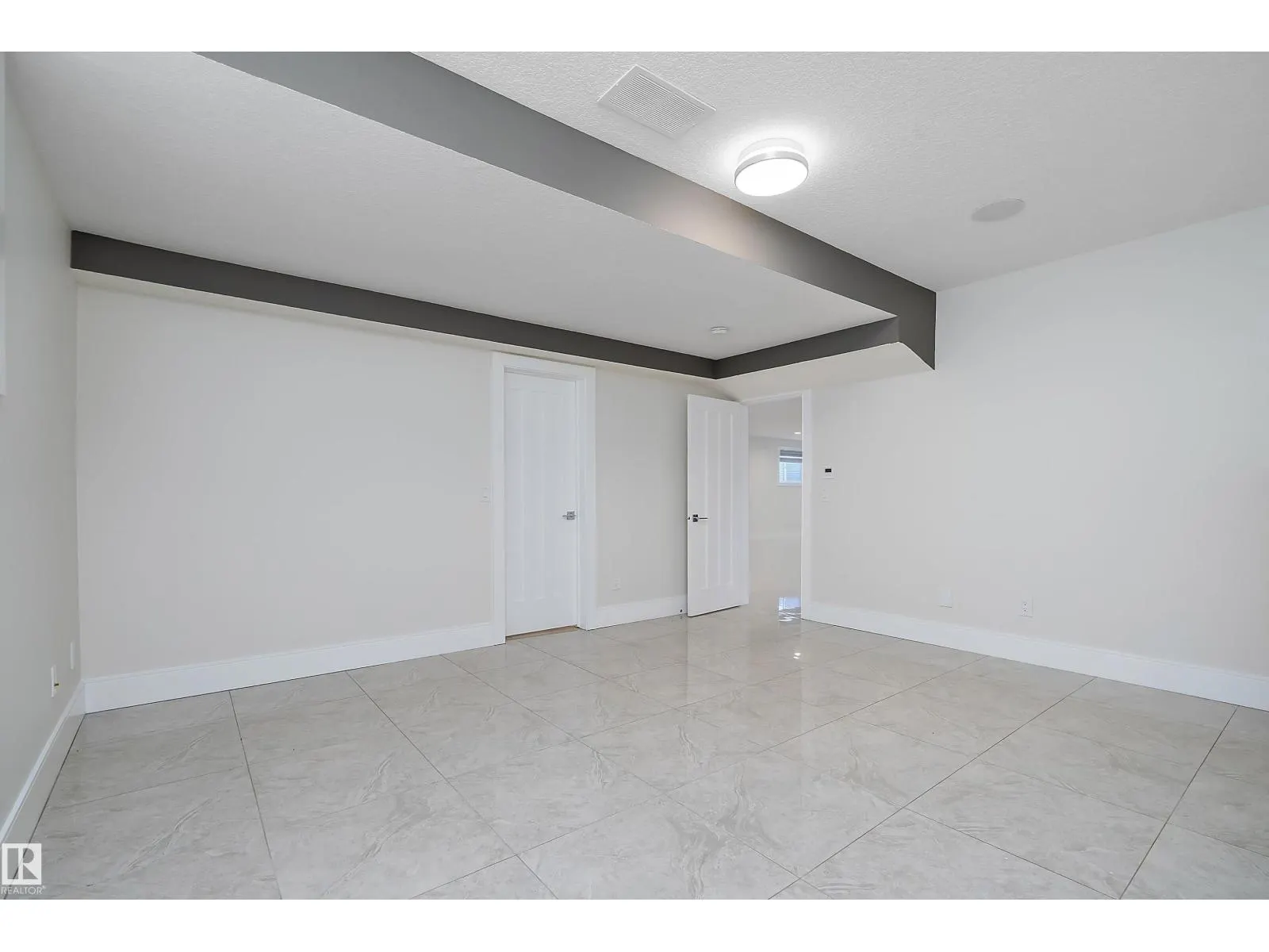 3644 WESTCLIFF WY SW