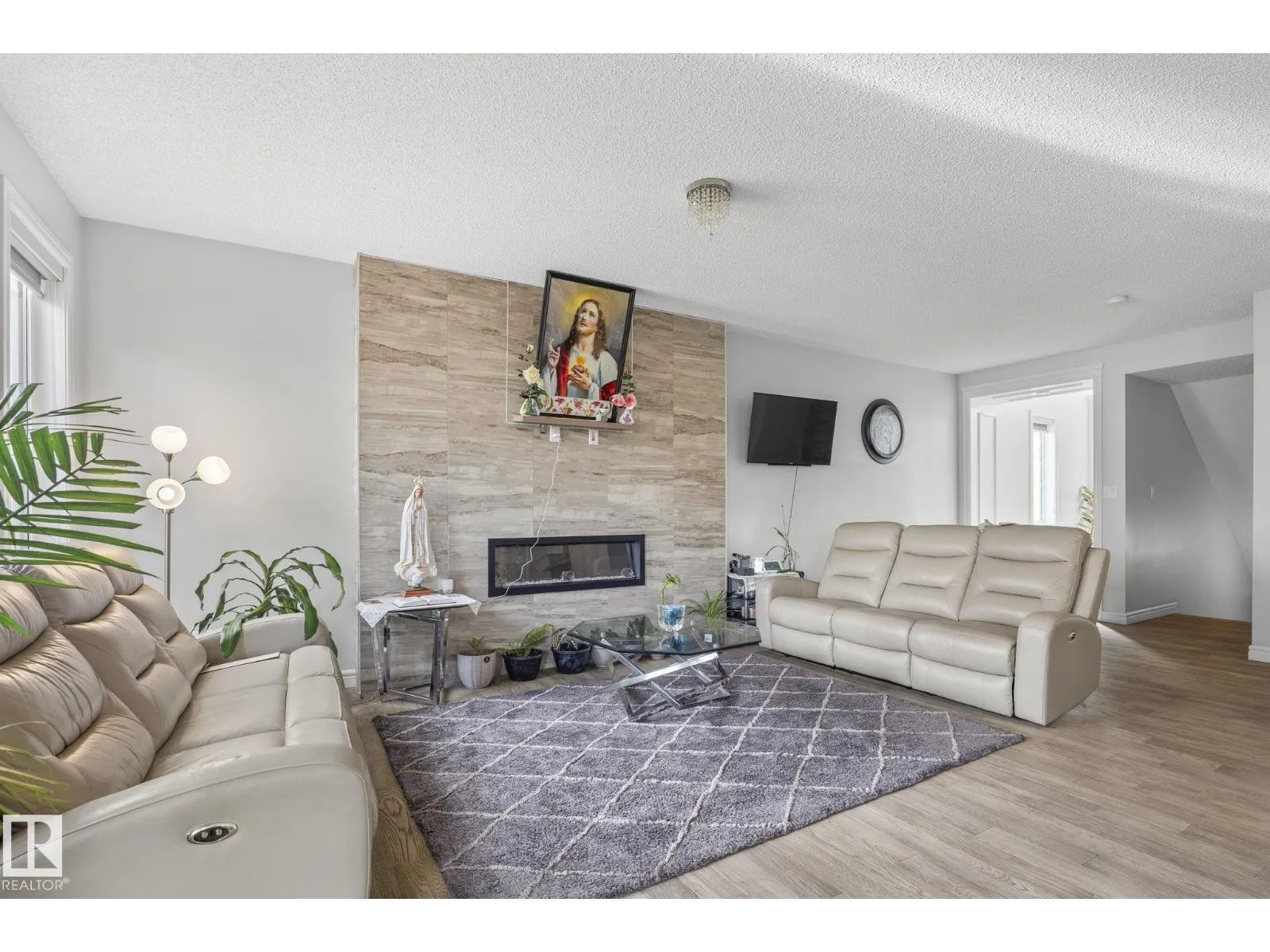 923 174st SW