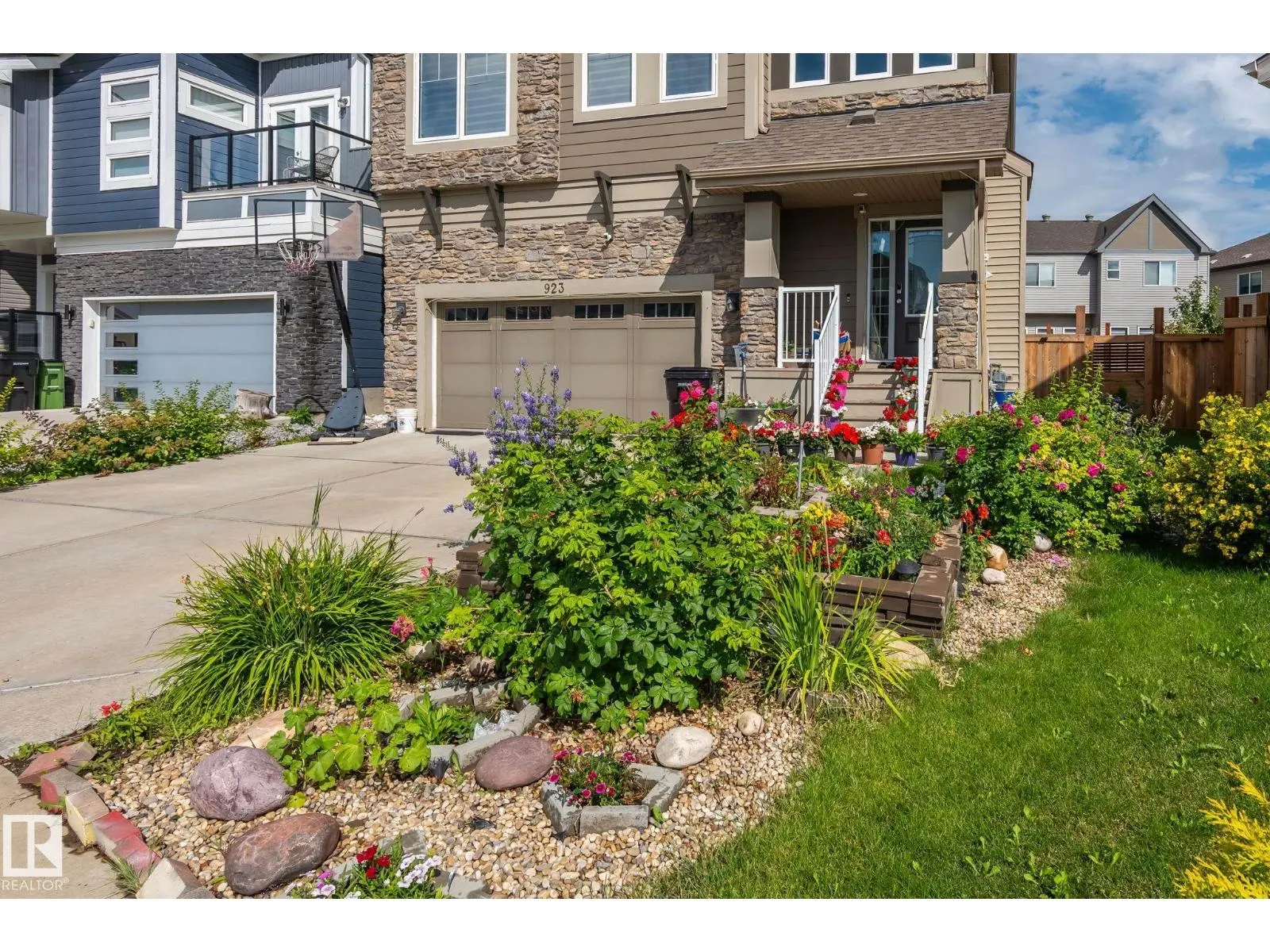 923 174st SW