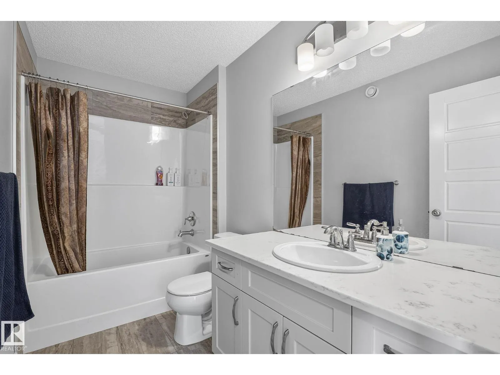 923 174st SW