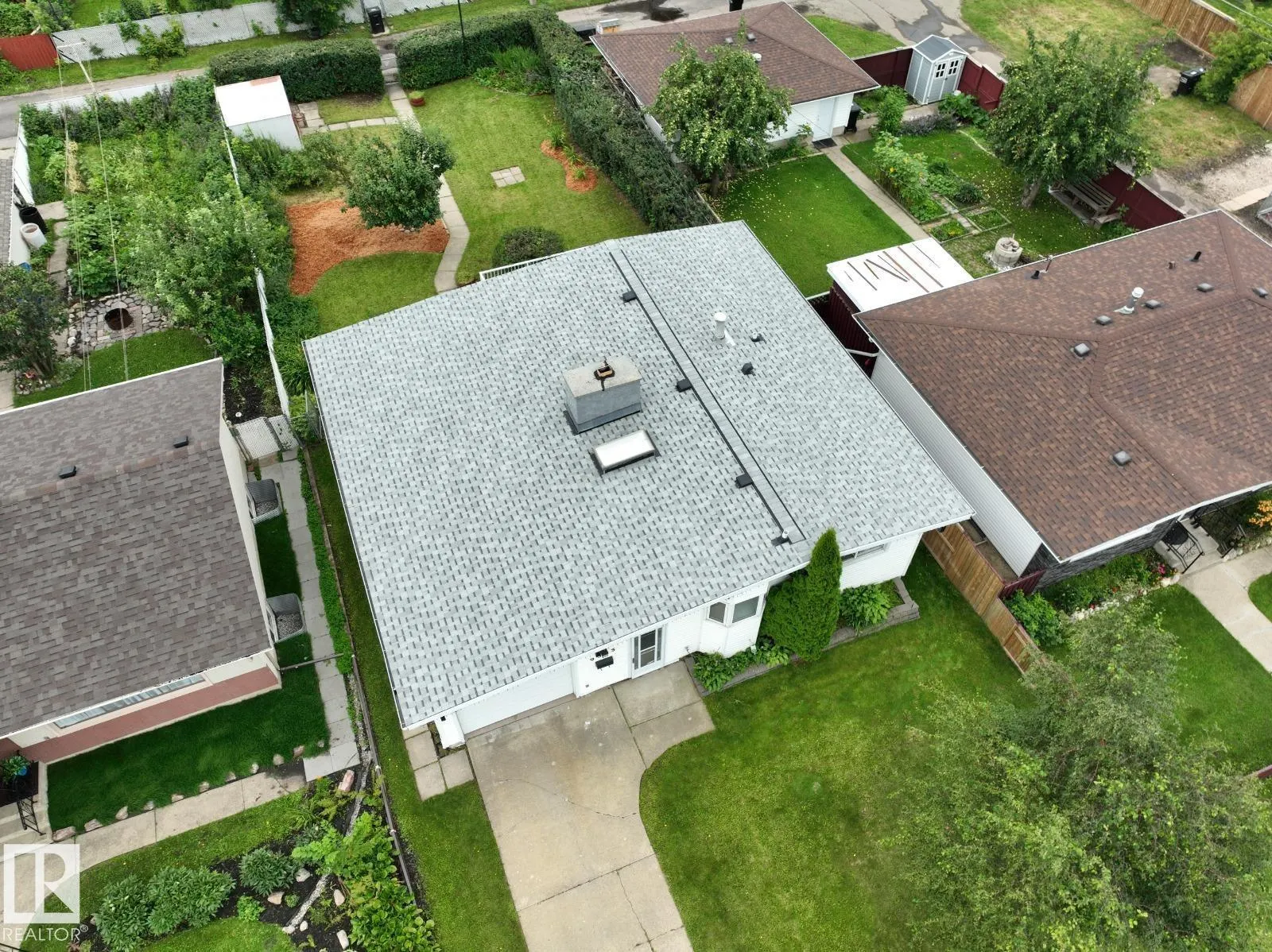 9523 134 AV NW